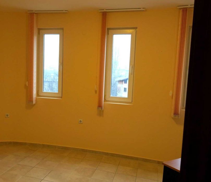 Дава се под наем Офис в Варна, Левски - 70 кв.м за 510 € - Снимка #2