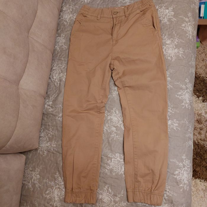 Pantaloni 140cm Reserved subtiri