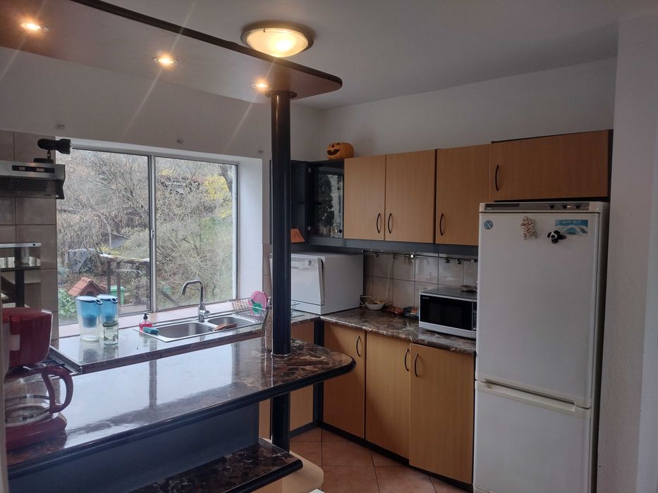 Dau in chirie spatiu