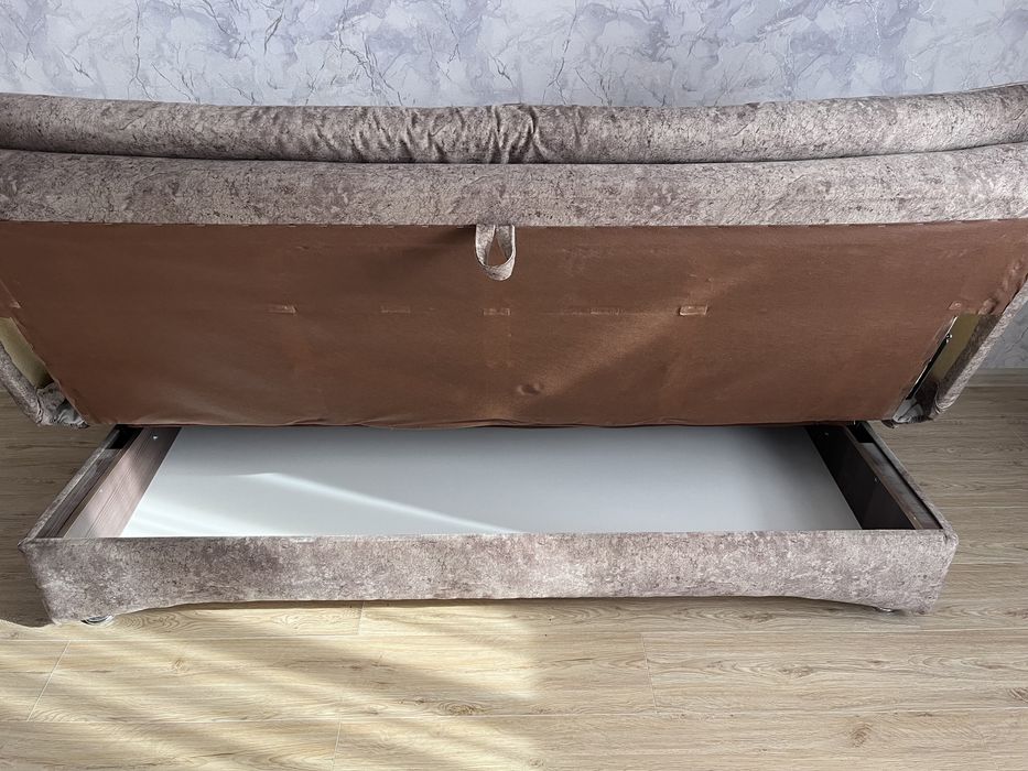 Диван/ мягкая мебель