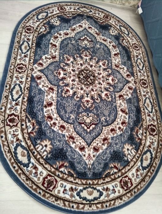 Продаю ковёр  свет синий