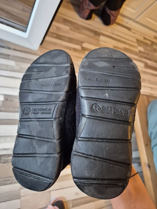 Adidasi lana Giesswein 30