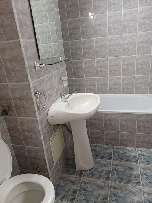 Închiriez apartament 2 camere cartierul Fagarasului