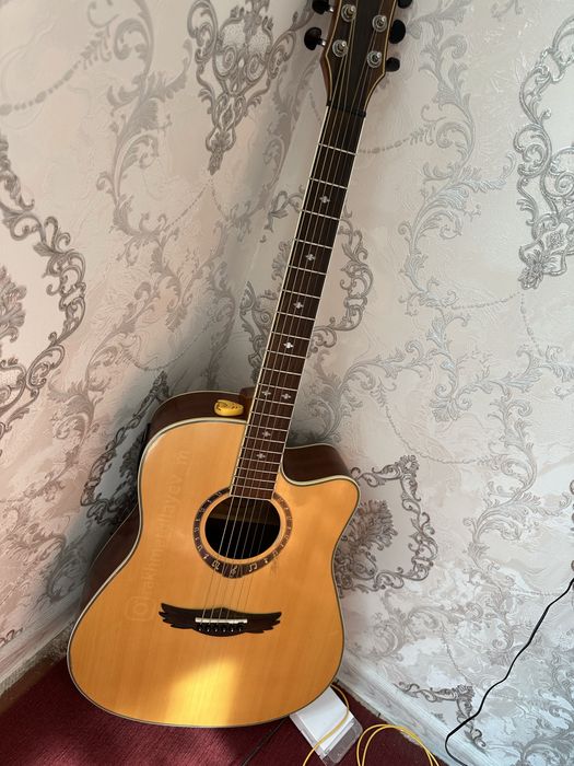 Gitara Dream maker dm301ce sotiladi