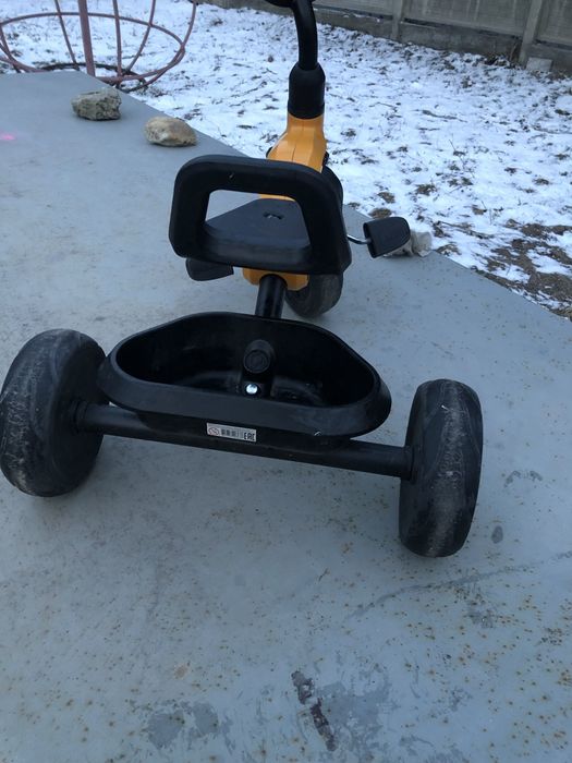 Трехколесный велосипед