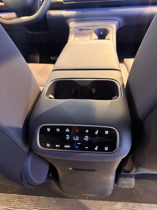 Leapmotor C16 EV 580 | Avtosalondan choyxona - sovg'aga