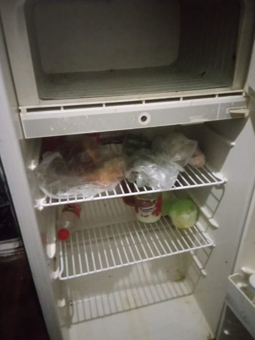 Холодильник срочно продам
