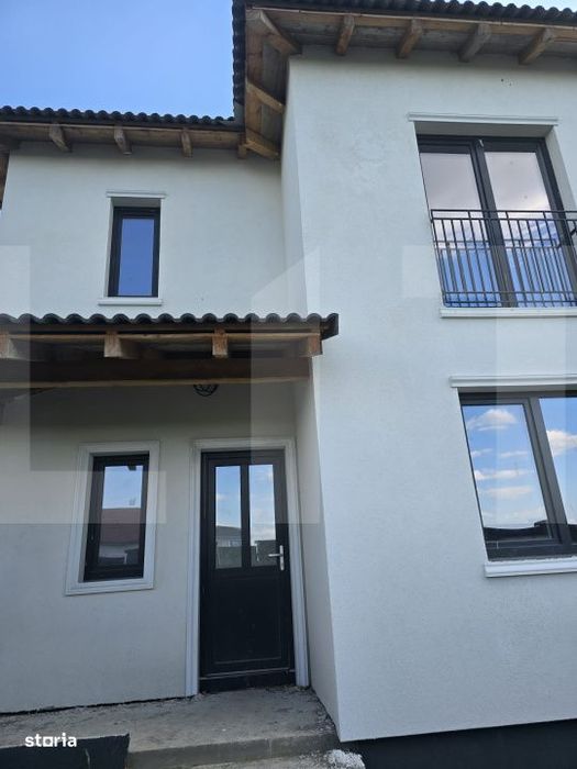 Vand duplex Mosnita Veche la asfalt