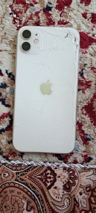 iPhone 11 128gb.