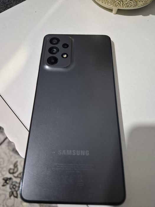 Samsung galaxy a73