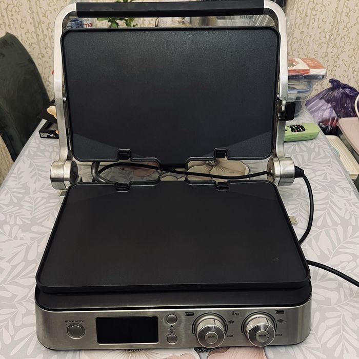 Мультигрилль “Delonghi” с разъёмные листами