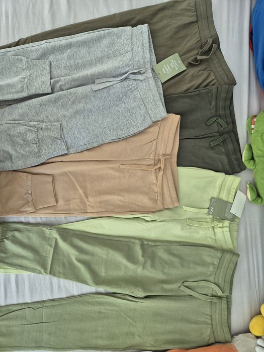 Lot pijamale si pantaloni copii