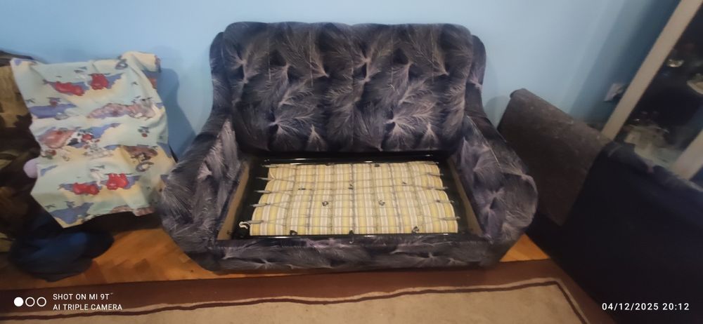 Диван с функция сън