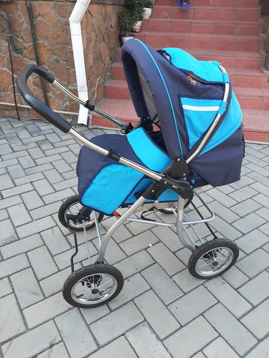 Продам детскую каляску