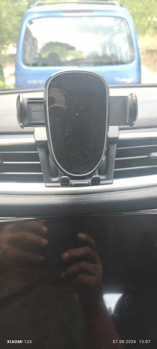 Продавам Радио,carplay и стойка за телефон на   Nissan Qashqai j11