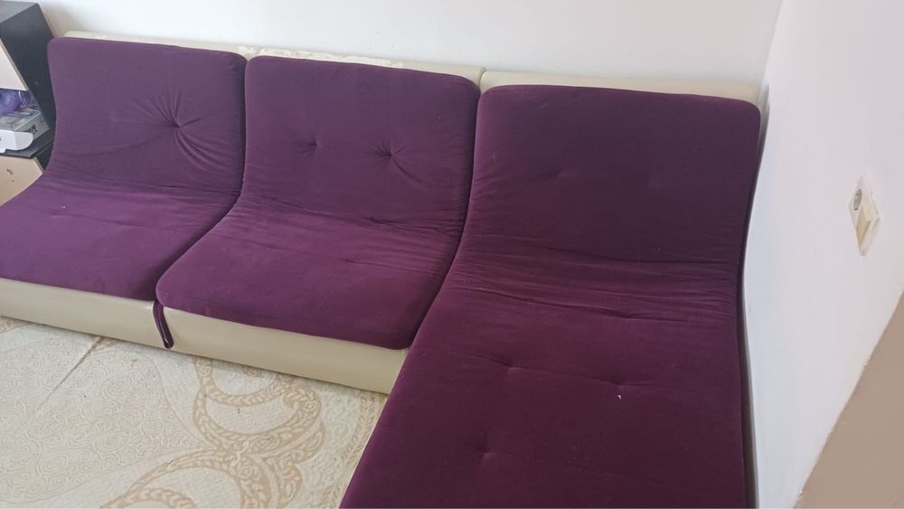Продам Диван в хорошем состоянии