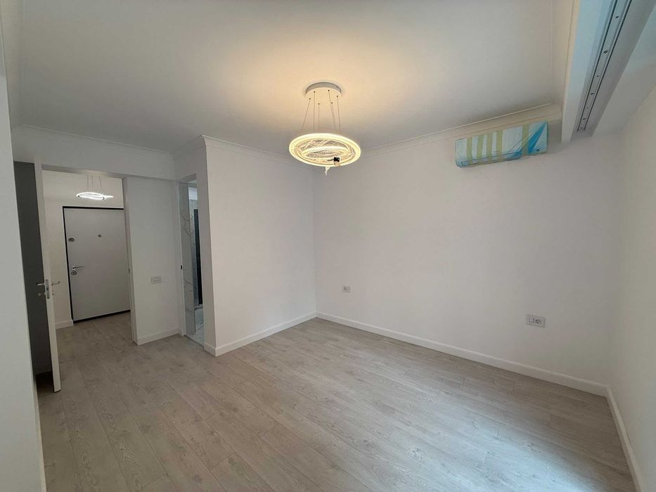Spatiu Comercial Premium de Inchiriat | NOVUM SPLAIUL INDEPENDENȚEI | 74,1 MP + 31,8 MP TERASĂ | PARCARE
