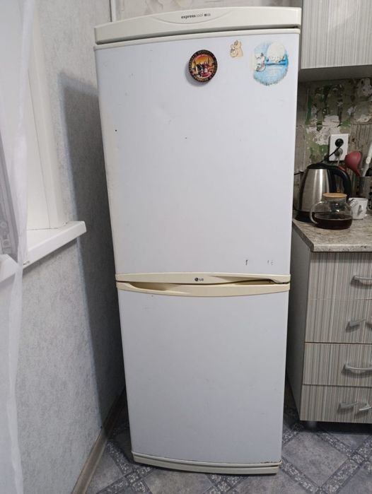 Продам холодильник недорого
