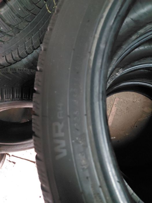 225/45/19" Nokian 4бр.гуми