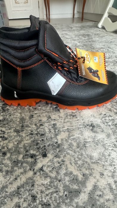 Спецодежда и обувь