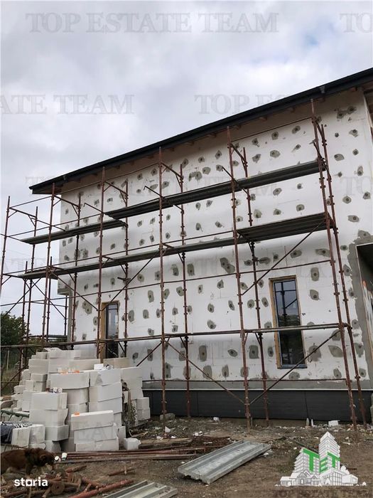 Vila 5 camere de vanzare in Frumusani, ideala investitie