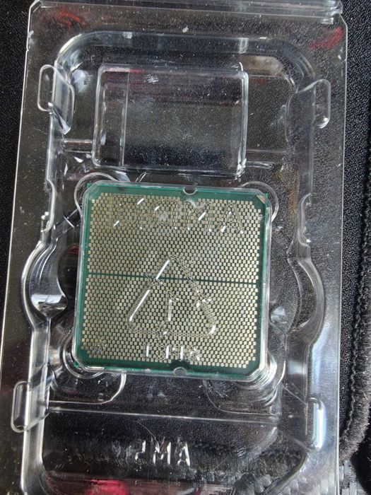 Procesor AMD Ryzen 7 7800X3D