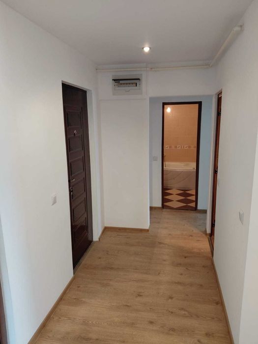 Apartament 3 camere
