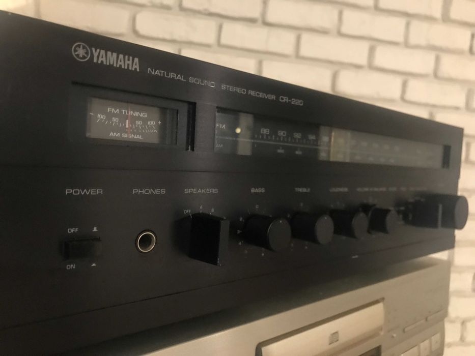 Yamaha CR-220 negru amplificator