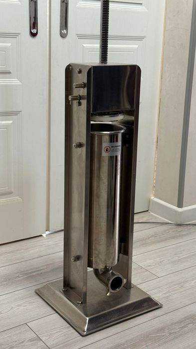 Колбасный шприц 7л