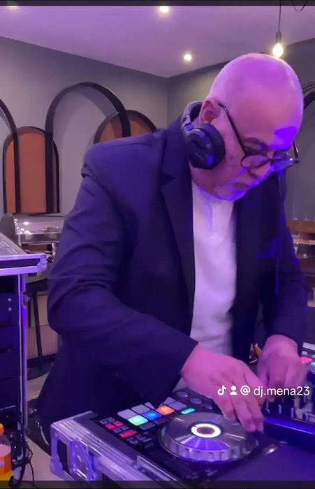 Dj.Mena - prestator evenimente .