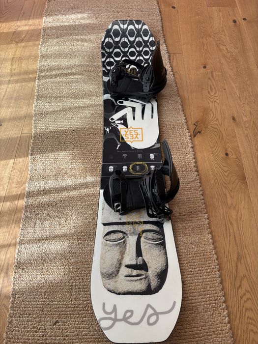 Vand placa snowboard Yes. Dicey 2023 156cm