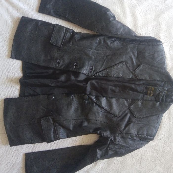 куртка-пуховик женская, плащ кожанный. Цены разные