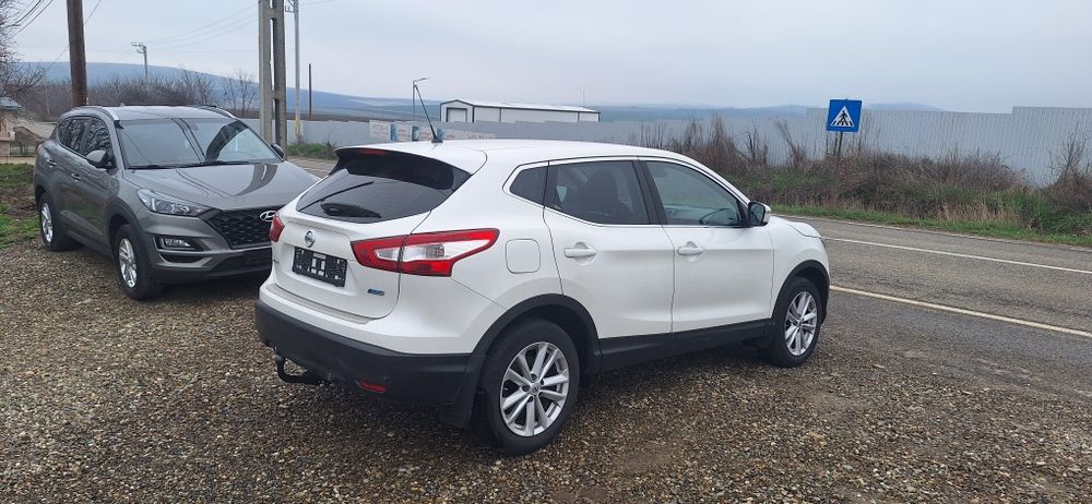 Nissan Qashqai 1.5 dci euro 5 fabricatie 2015 alb perlat