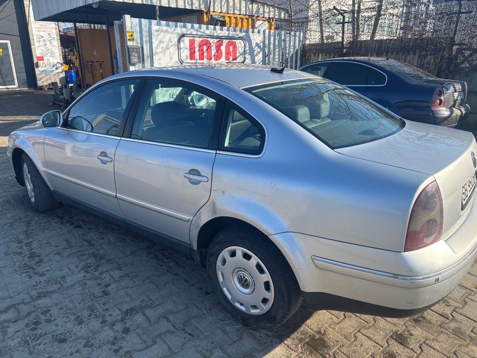 Vand Volkswagen Pasat B5.5 2004