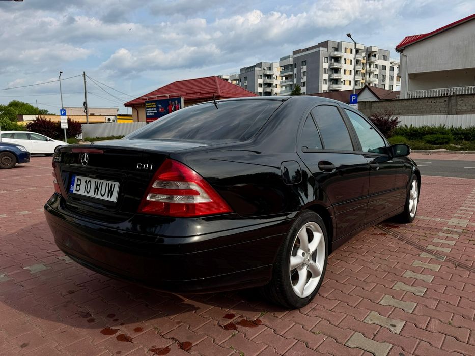 MERCEDES-BENZ C-Class 2005 — imagine 5