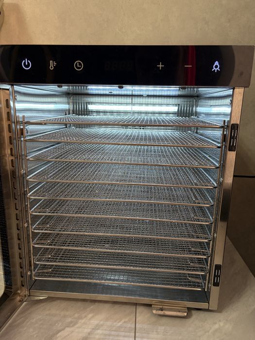 Дегидратор аппарат для сушки продается б/у