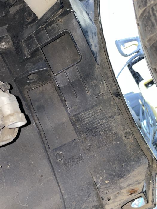 Vand bara fata pachet m tech 2 pentru e46 sedan touring