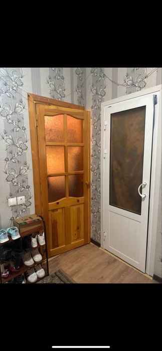 Продаются двери деревянные и пластиковые
