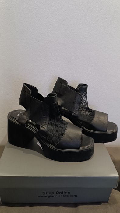 Чисто нови дамски Gianni