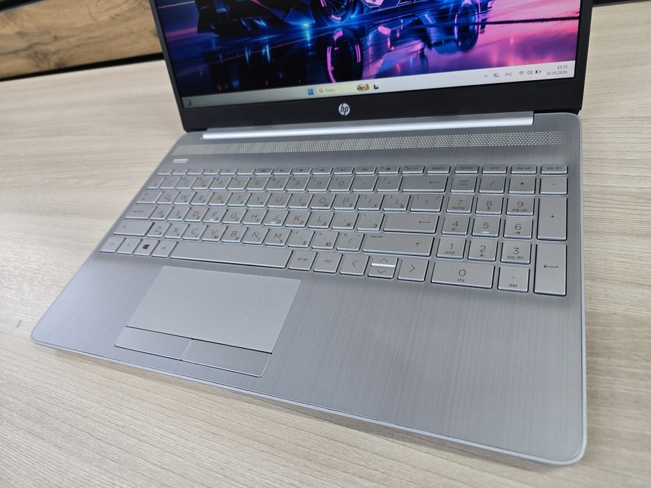 HP, Core i3-10Th, Ram 8Gb, SSD 256Gb, Full HD IPS