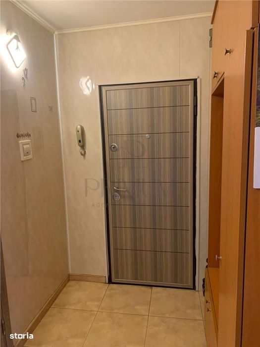 Soarelui - Etaj 3 - Centrala Proprie - Clima - 3 Camere - 2 Bai - 2 Ba
