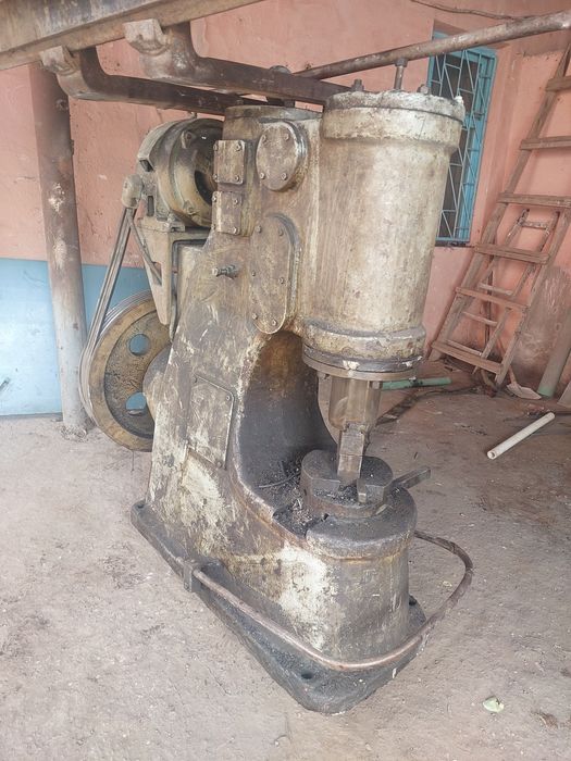 Продам пневмо молот