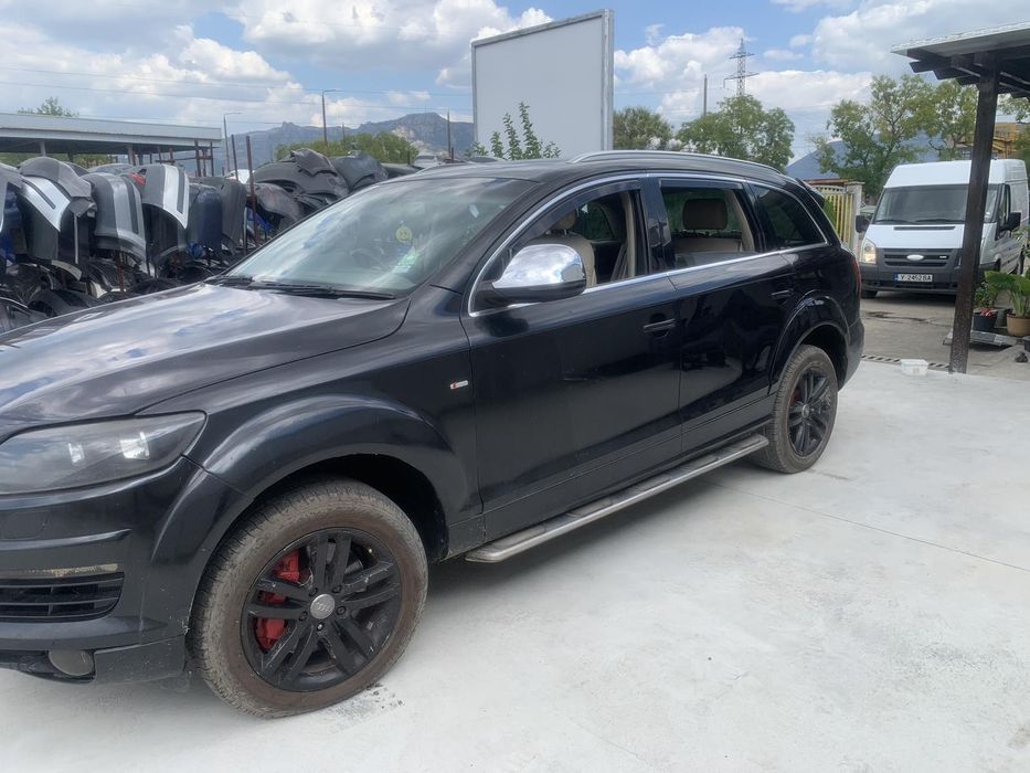 Audi Q7 3.0TDI 2008 НА ЧАСТИ!