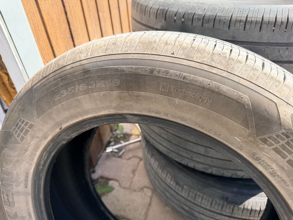 Продам шины 235/60/18