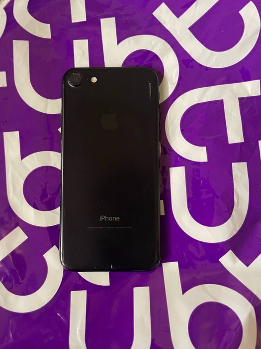 Iphone 7 black sotiladi