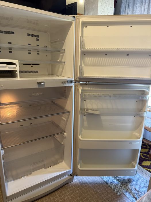 Продается Холодильник Sharp SJ-22F-SL (No Frost)