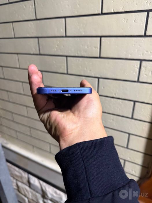iPhone 16 Plus синий