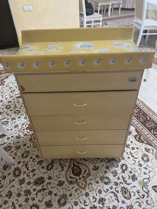 Продам шкафчик