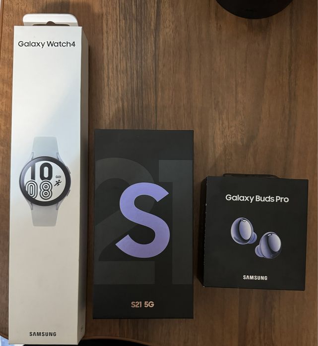 Часы Samsung Watch 4