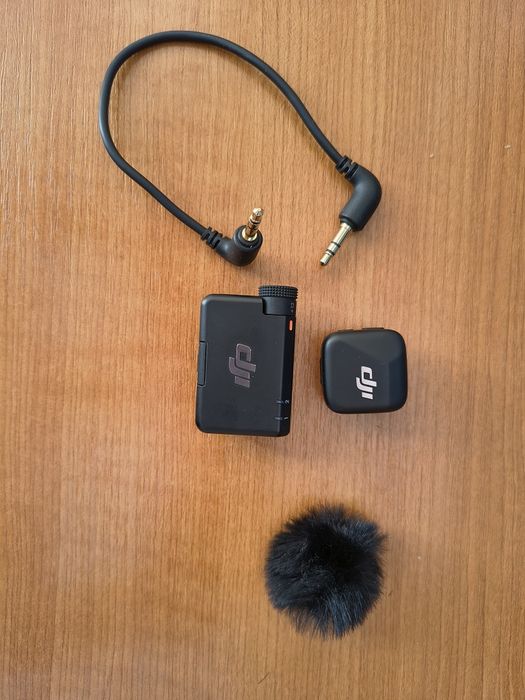 Kit DJI MIC Mini, 1x microfon, 1x receptor, 1x incarcator, 1x USB.